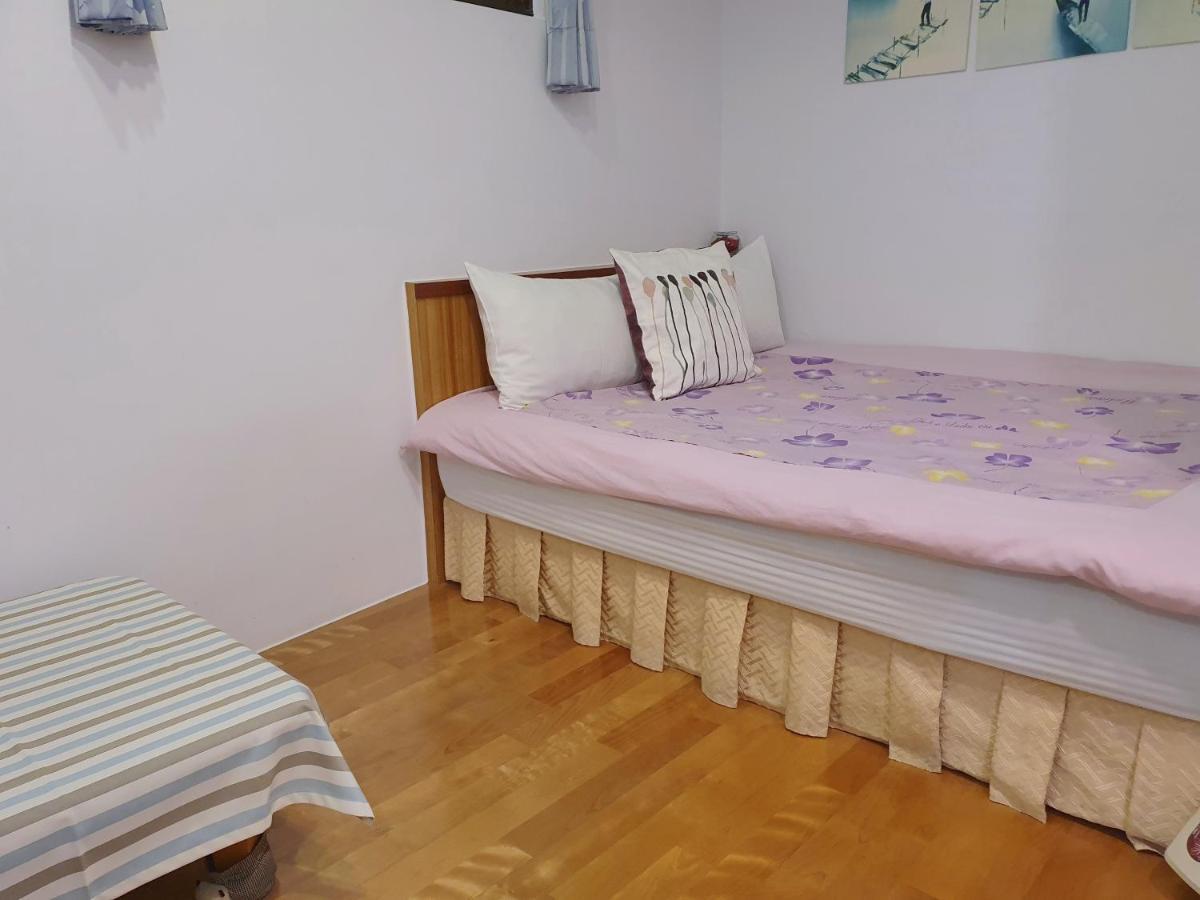 Ching Yue B&B Jiufen Esterno foto